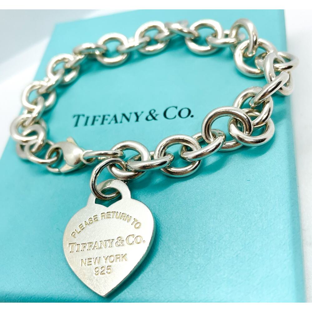 Tiffany & Co. Return to Tiffany Heart Charm Bracelet Sterling Silver 8" w/ Box - Picture 8 of 9